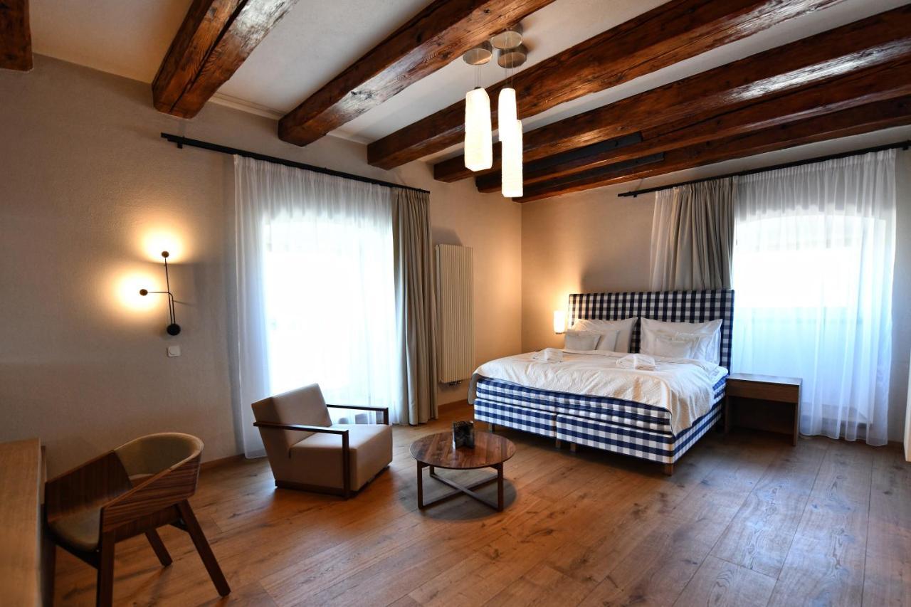 Lotrinsky Hotel Velke Pavlovice Luaran gambar