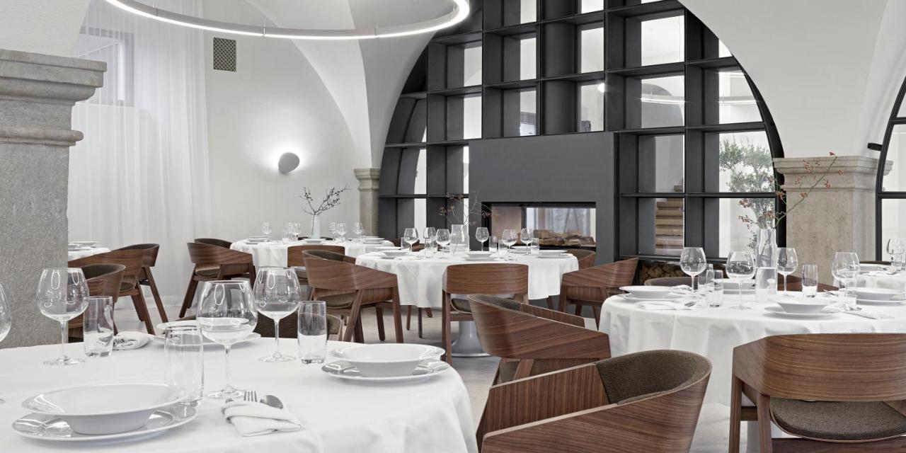 Lotrinsky Hotel Velke Pavlovice Luaran gambar